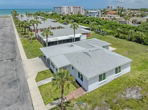 908 Villas Drive Venice FL 34285