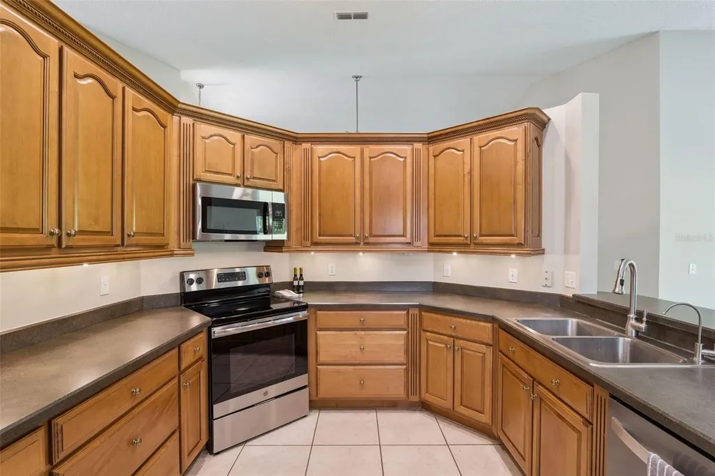 893 Paddington Terrace Lake Mary FL 32746