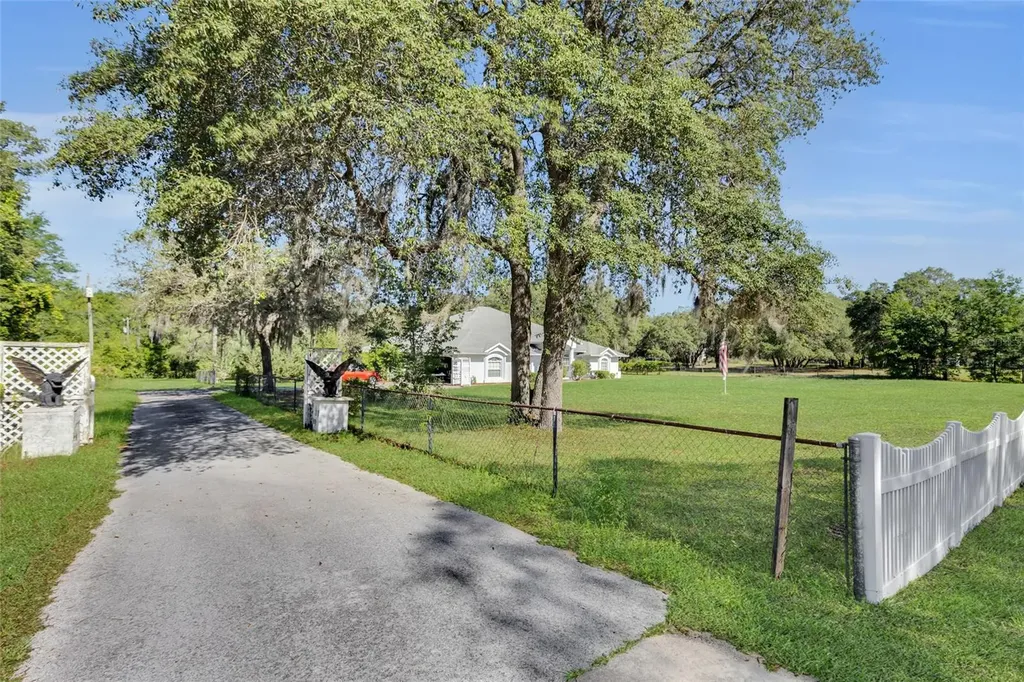 5260 SW 176th Avenue Dunnellon FL 34432