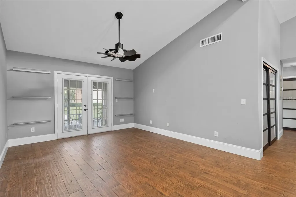 155 N Pearl Lake Causeway Altamonte Springs FL 32714
