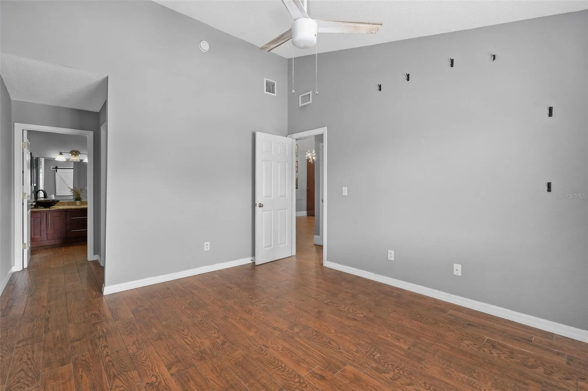 155 N Pearl Lake Causeway Altamonte Springs FL 32714