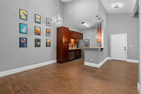 155 N Pearl Lake Causeway Altamonte Springs FL 32714