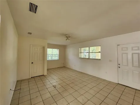 2831 NE 17 Drive Gainesville FL 32609