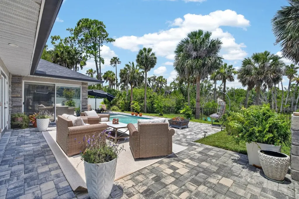 20 Covington Lane Palm Coast FL 32137