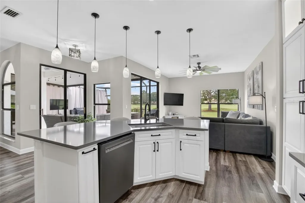 11203 Longbrooke Drive Riverview FL 33579