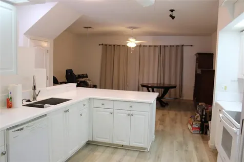 202 Hemingway Drive Oldsmar FL 34677