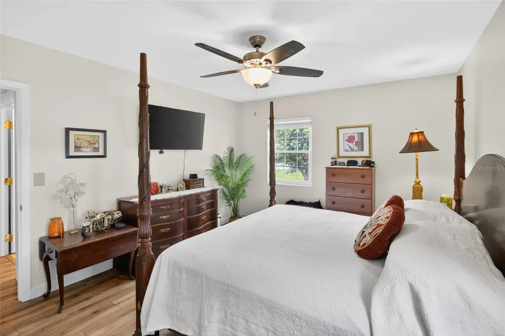 7588 S Crescent Loop Floral City FL 34436