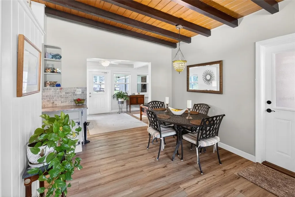 7588 S Crescent Loop Floral City FL 34436
