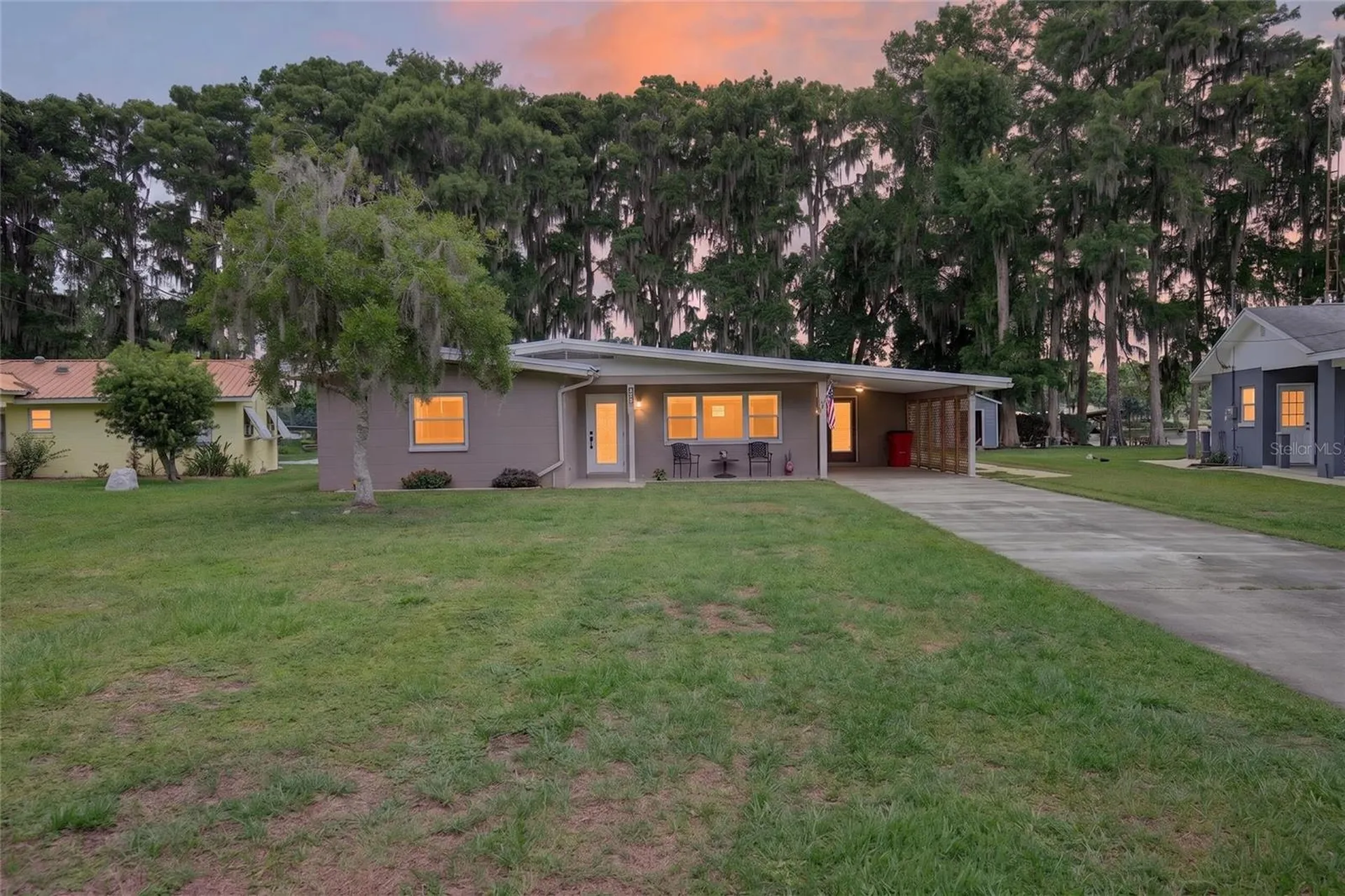 7588 S Crescent Loop Floral City FL 34436