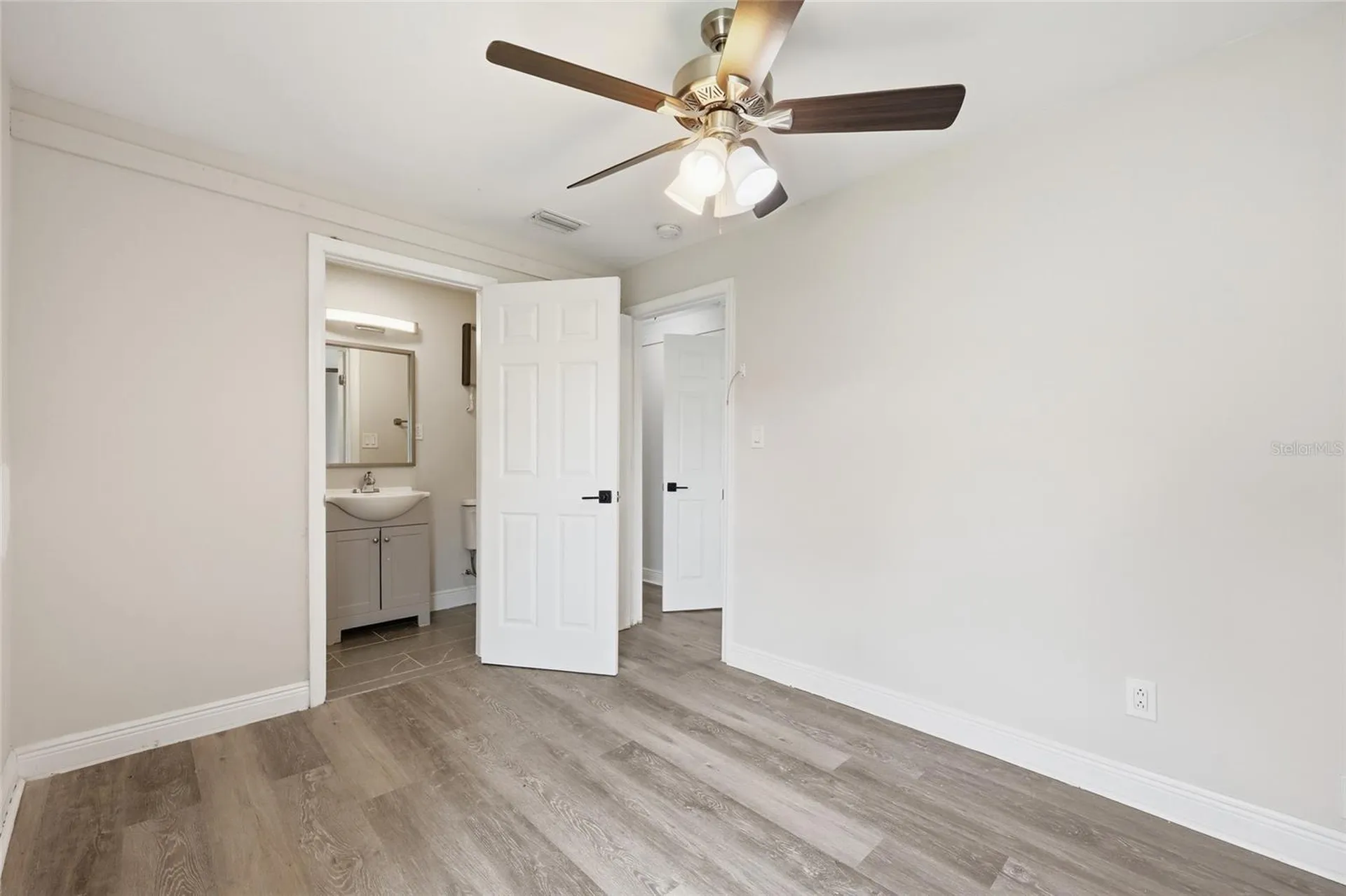1137 Shawnee Drive Kissimmee FL 34744