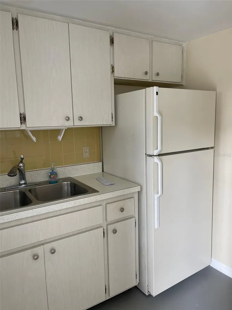 2739 Nassau Street Sarasota FL 34231
