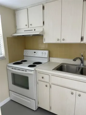 2739 Nassau Street Sarasota FL 34231