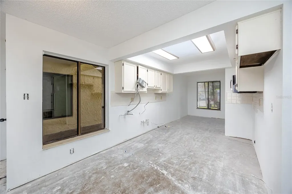 7310 Sunshine Skyway Lane S St Petersburg FL 33711