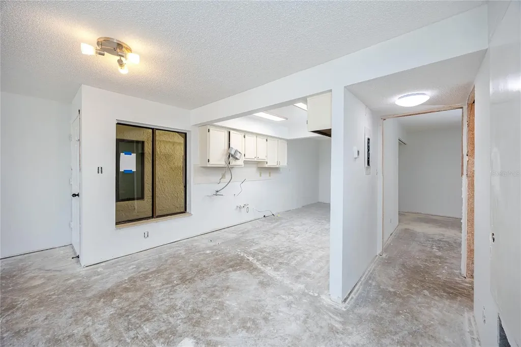 7310 Sunshine Skyway Lane S St Petersburg FL 33711