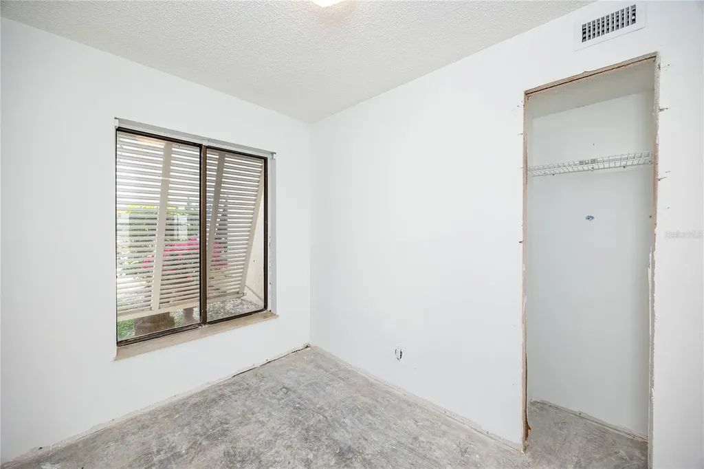 7310 Sunshine Skyway Lane S St Petersburg FL 33711