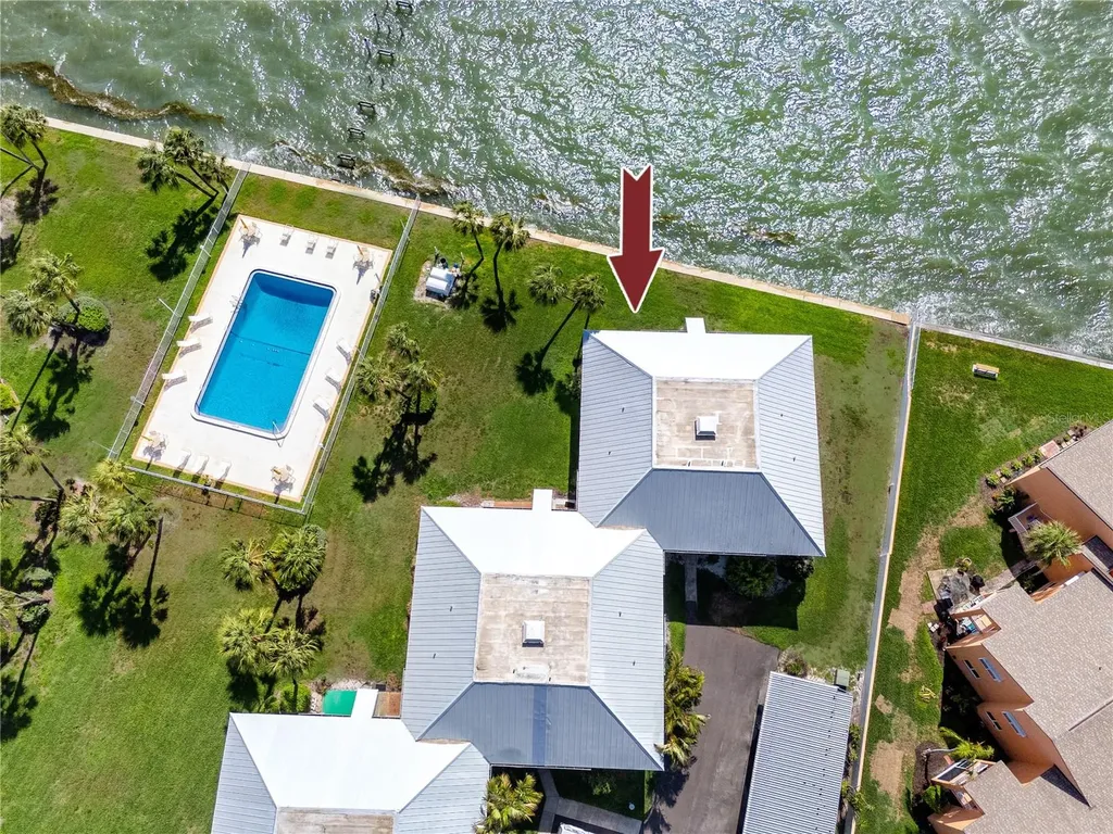 7310 Sunshine Skyway Lane S St Petersburg FL 33711