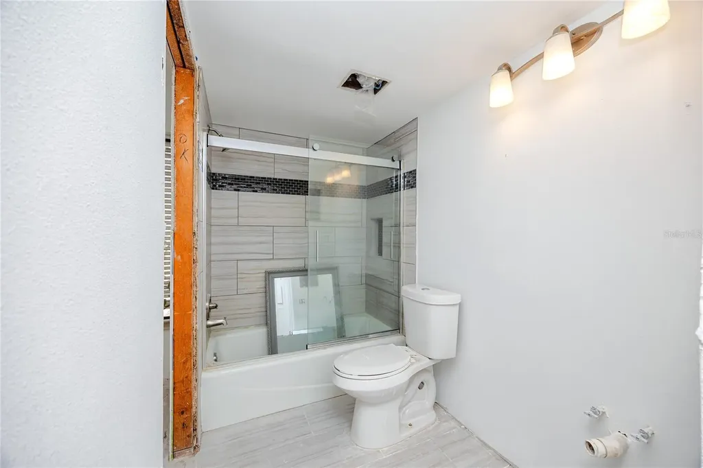 7310 Sunshine Skyway Lane S St Petersburg FL 33711