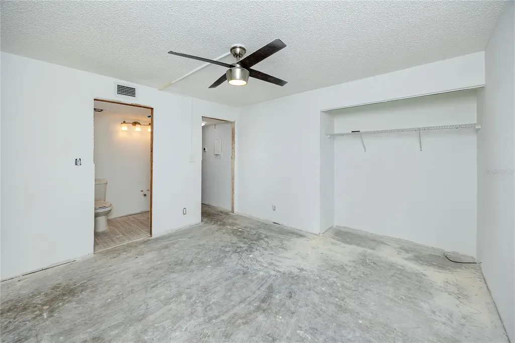 7310 Sunshine Skyway Lane S St Petersburg FL 33711