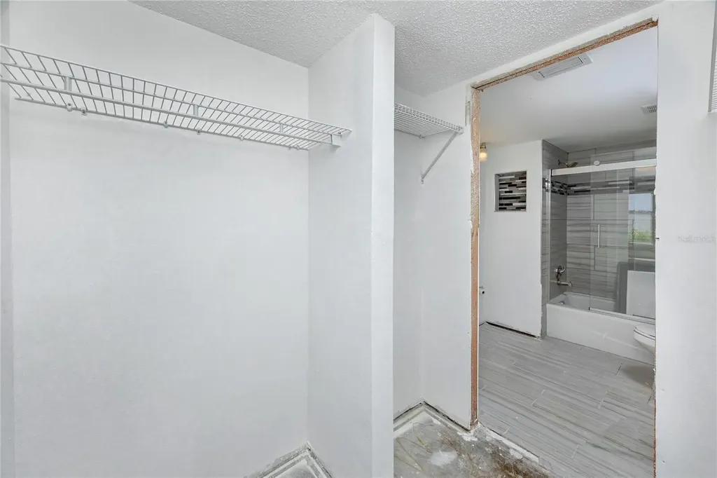 7310 Sunshine Skyway Lane S St Petersburg FL 33711