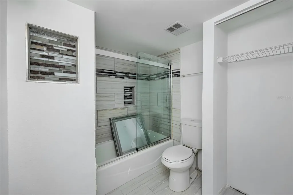 7310 Sunshine Skyway Lane S St Petersburg FL 33711