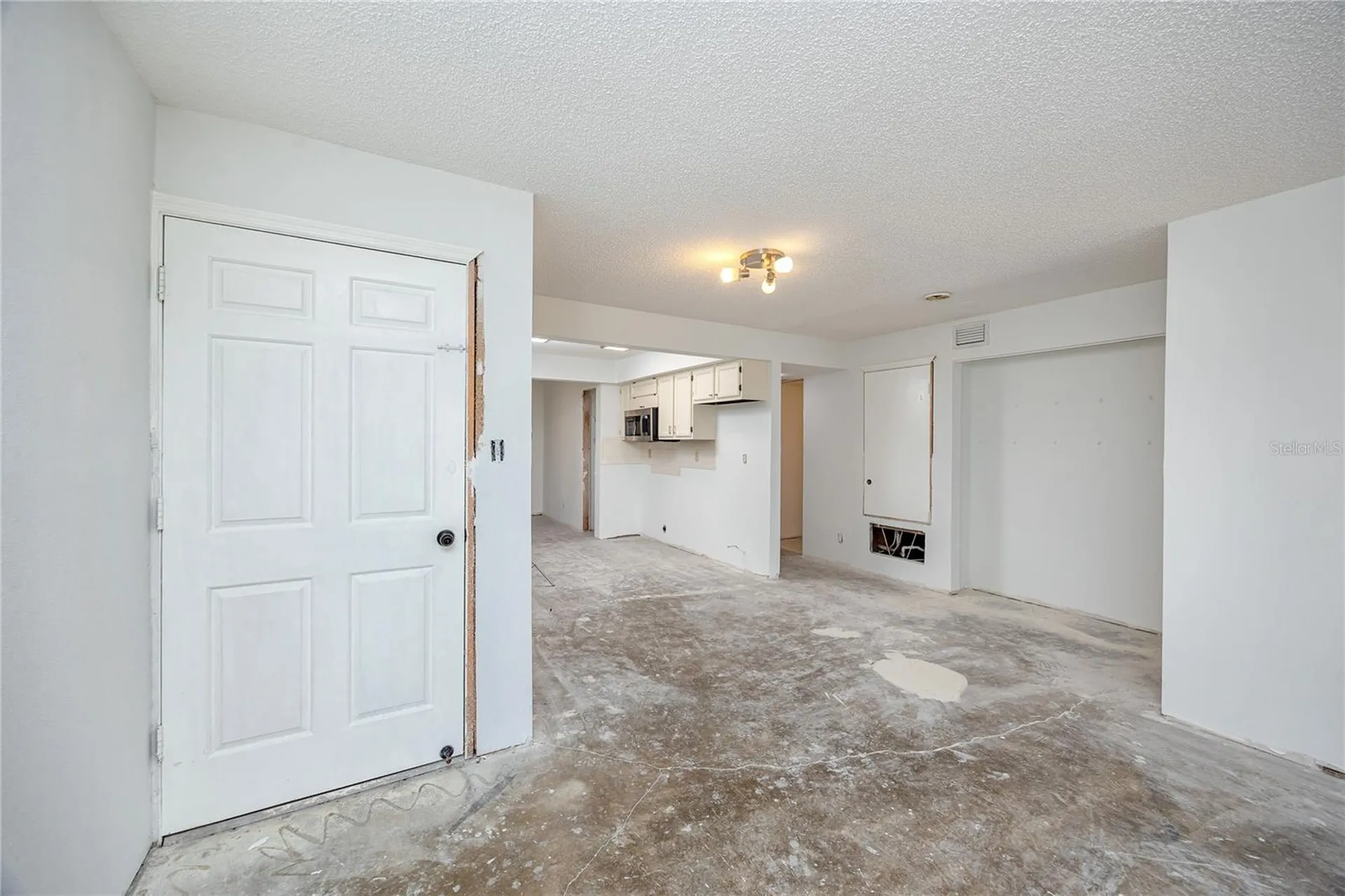 7310 Sunshine Skyway Lane S St Petersburg FL 33711