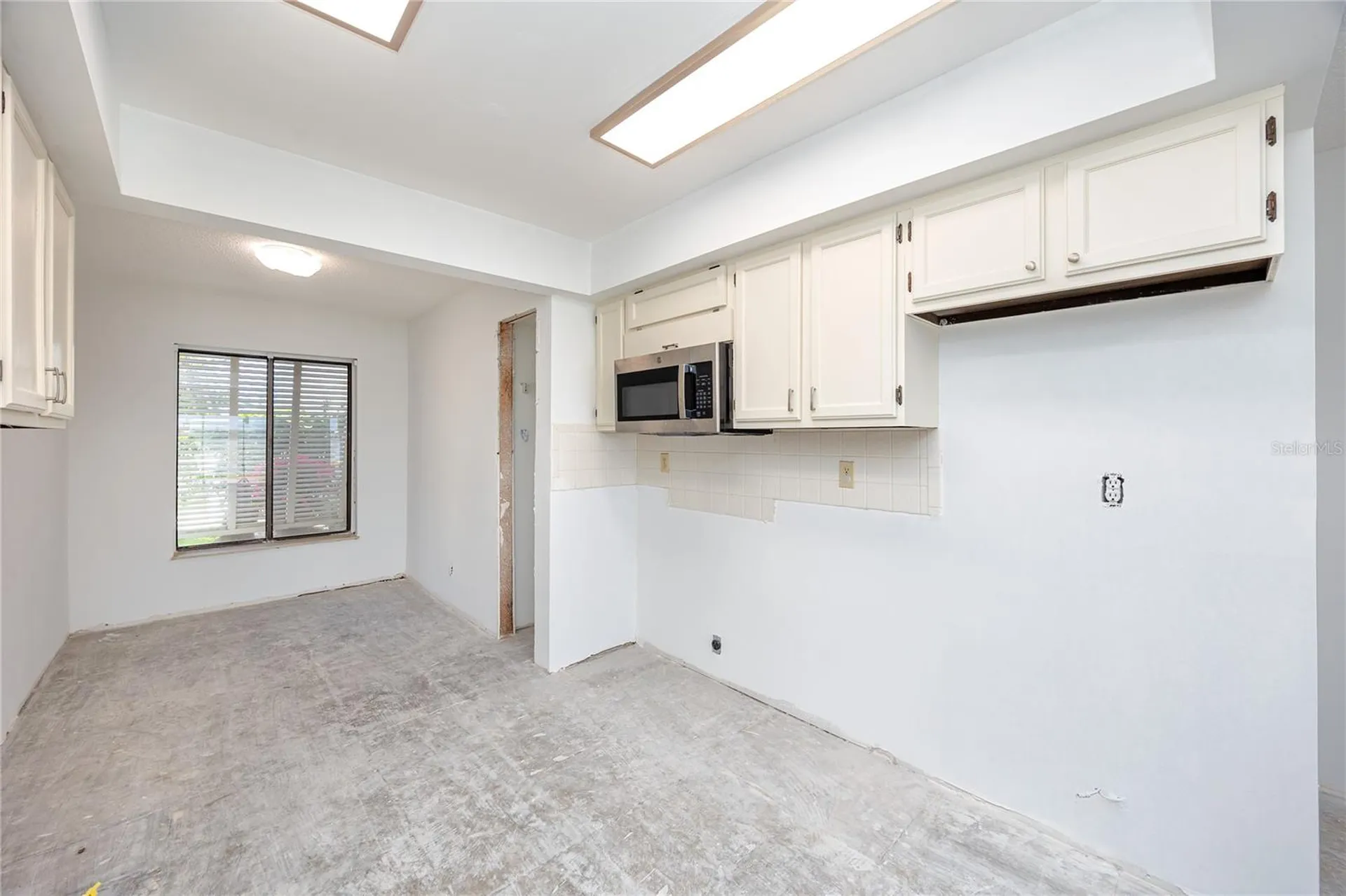 7310 Sunshine Skyway Lane S St Petersburg FL 33711