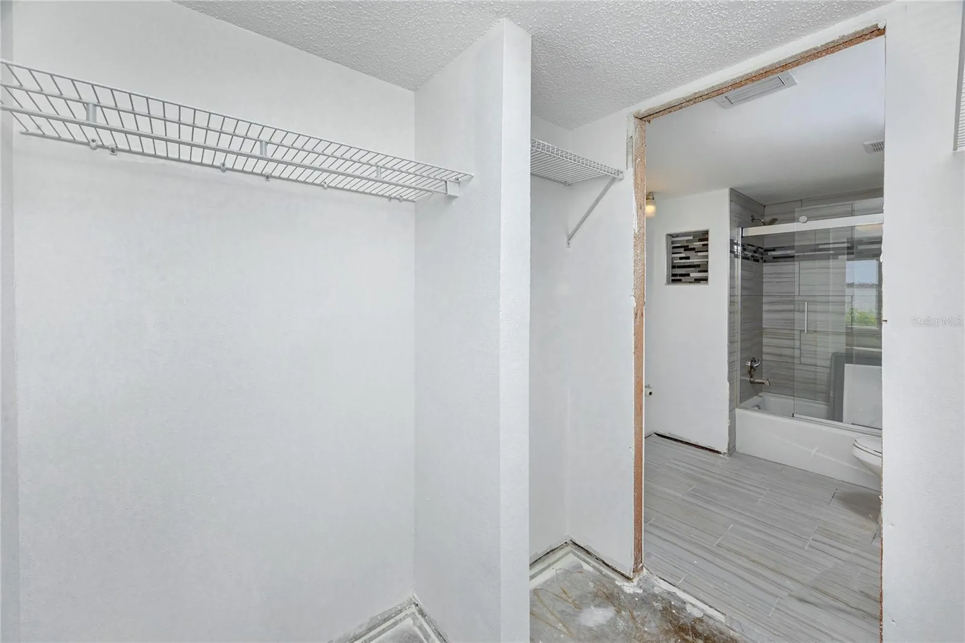 7310 Sunshine Skyway Lane S St Petersburg FL 33711