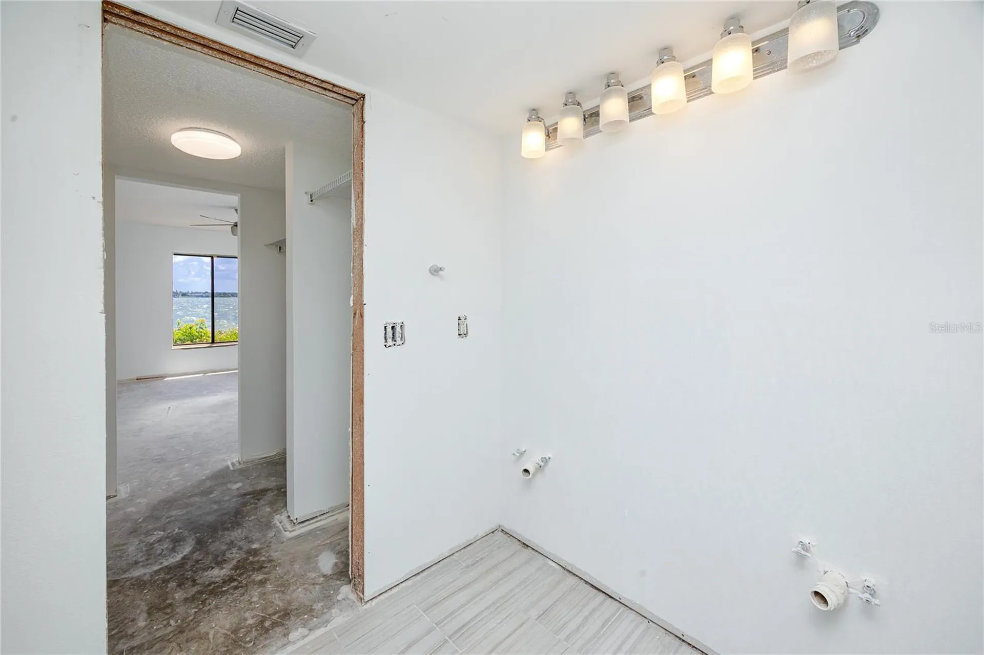 7310 Sunshine Skyway Lane S St Petersburg FL 33711