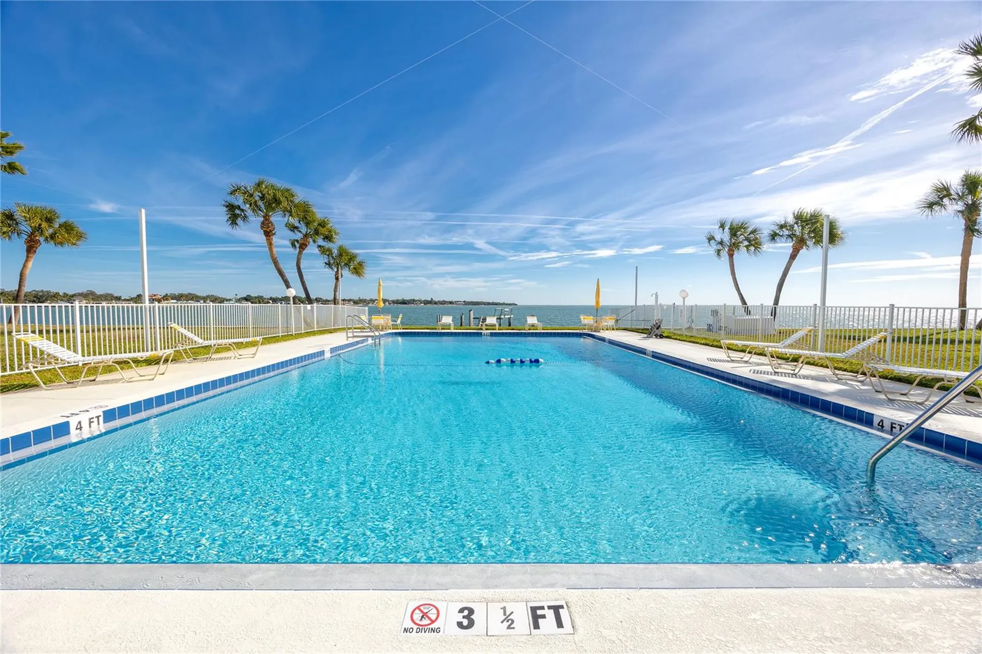 7310 Sunshine Skyway Lane S St Petersburg FL 33711