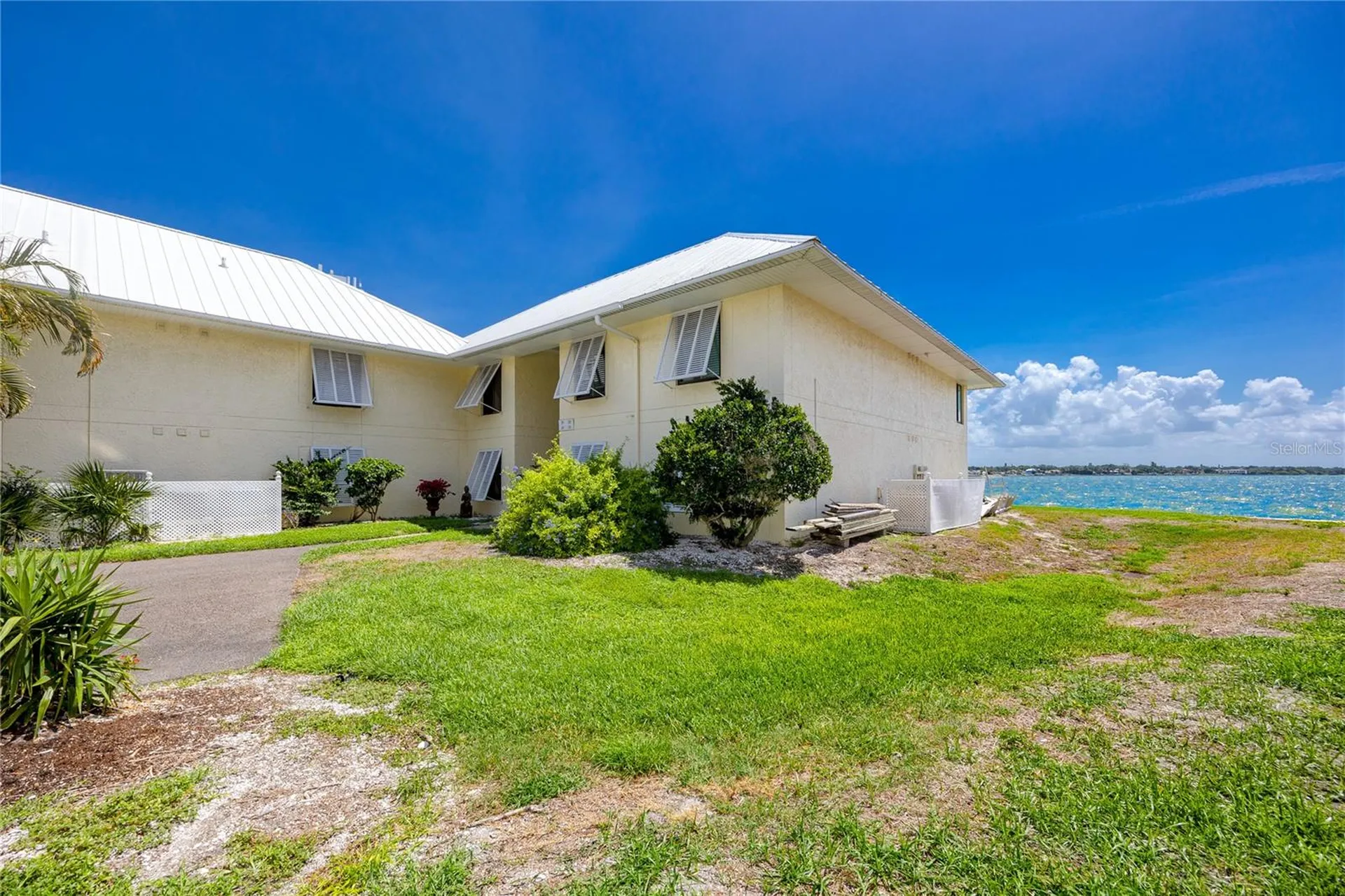 7310 Sunshine Skyway Lane S St Petersburg FL 33711