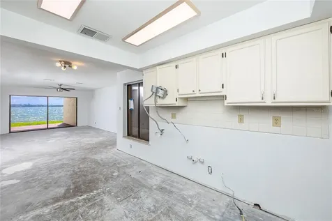 7310 Sunshine Skyway Lane S St Petersburg FL 33711