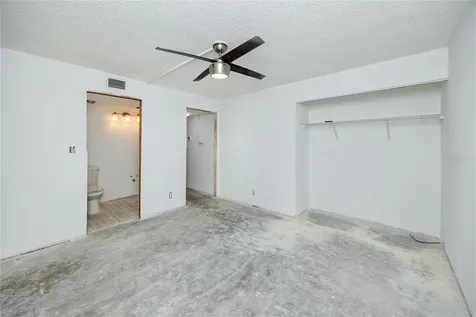 7310 Sunshine Skyway Lane S St Petersburg FL 33711