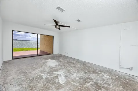 7310 Sunshine Skyway Lane S St Petersburg FL 33711