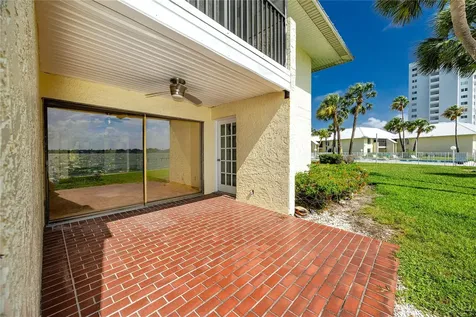 7310 Sunshine Skyway Lane S St Petersburg FL 33711
