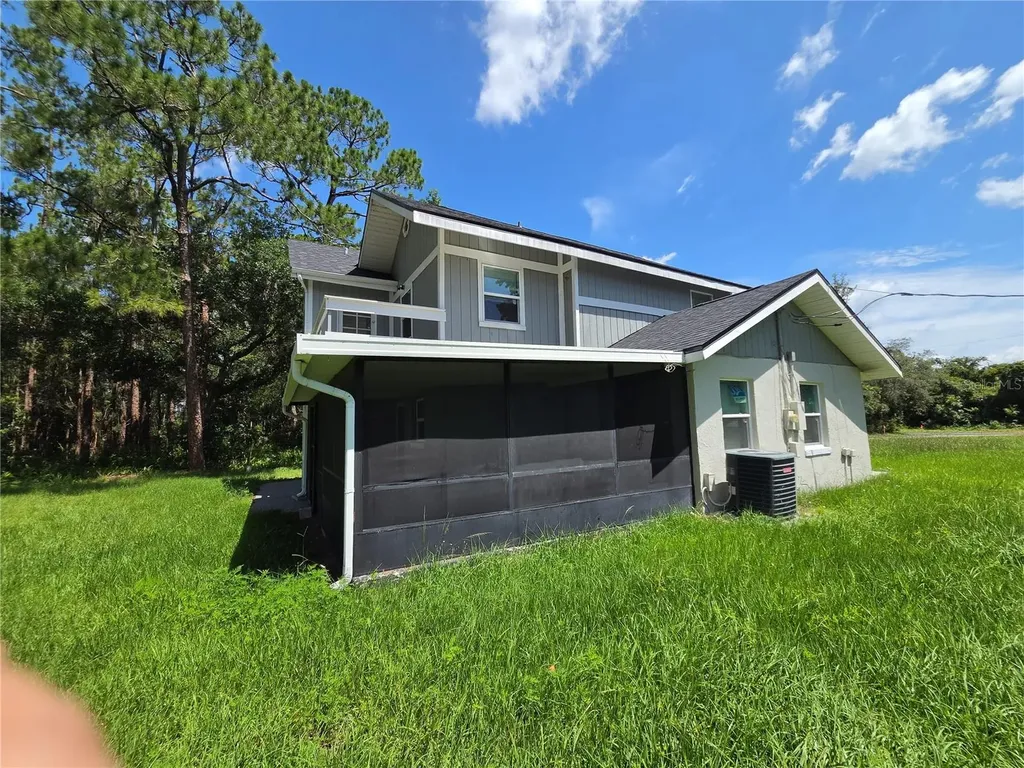 2449 E Lake Drive Deland FL 32724