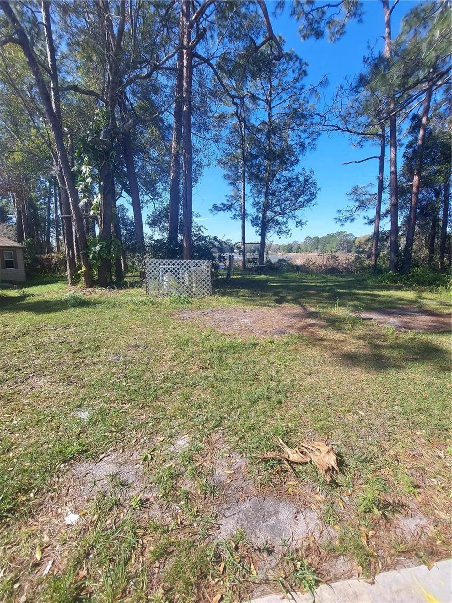 2449 E Lake Drive Deland FL 32724
