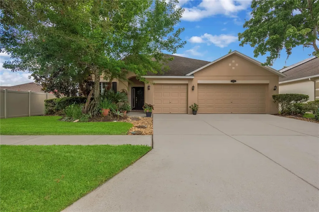10859 Breaking Rocks Drive Tampa FL 33647