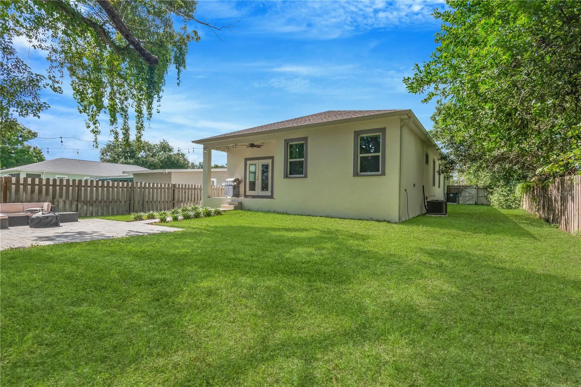 2524 Lake Ellen Lane Tampa FL 33618