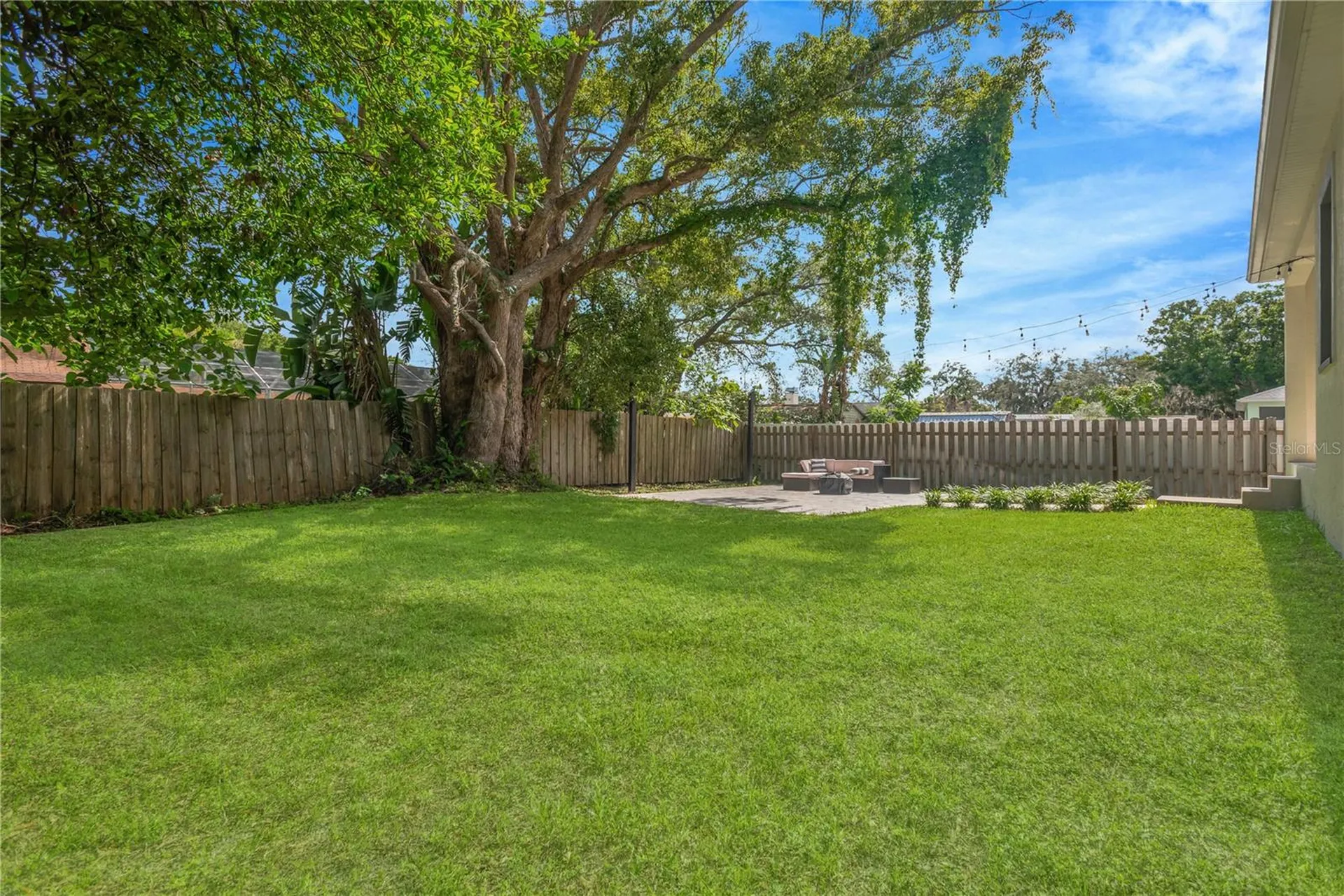 2524 Lake Ellen Lane Tampa FL 33618