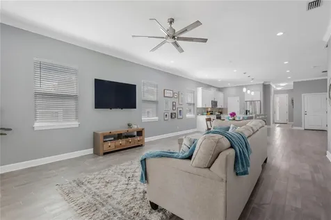 2524 Lake Ellen Lane Tampa FL 33618