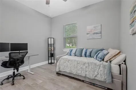 2524 Lake Ellen Lane Tampa FL 33618