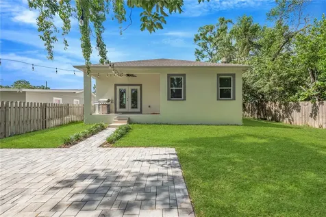 2524 Lake Ellen Lane Tampa FL 33618