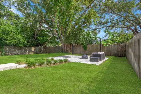 2524 Lake Ellen Lane Tampa FL 33618