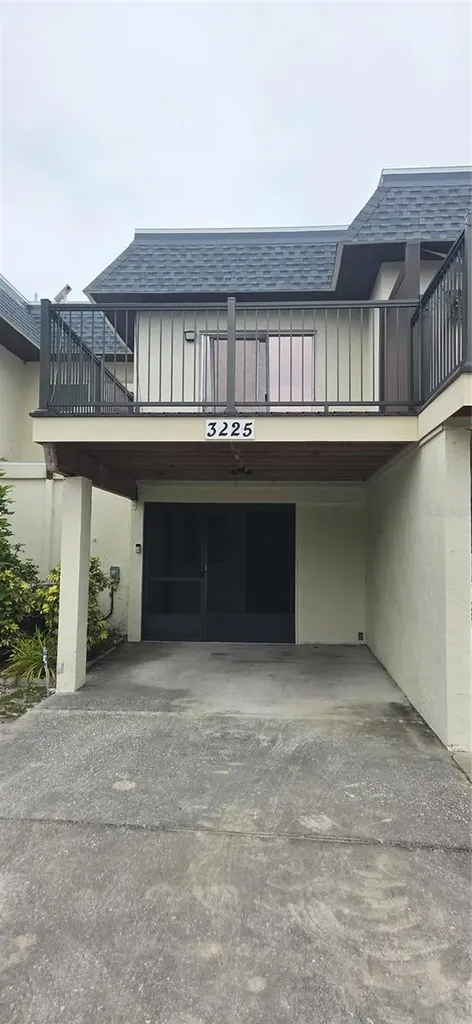3225 Ramblewood Drive N Sarasota FL 34237