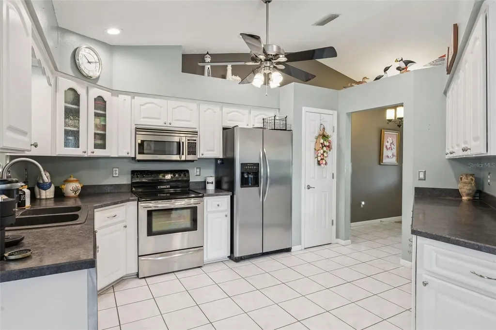 25948 Newcombe Circle Leesburg FL 34748