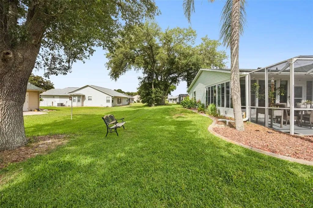 25948 Newcombe Circle Leesburg FL 34748