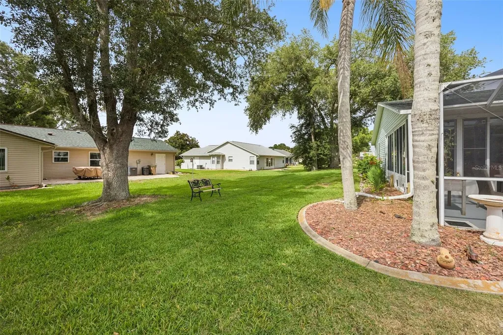 25948 Newcombe Circle Leesburg FL 34748