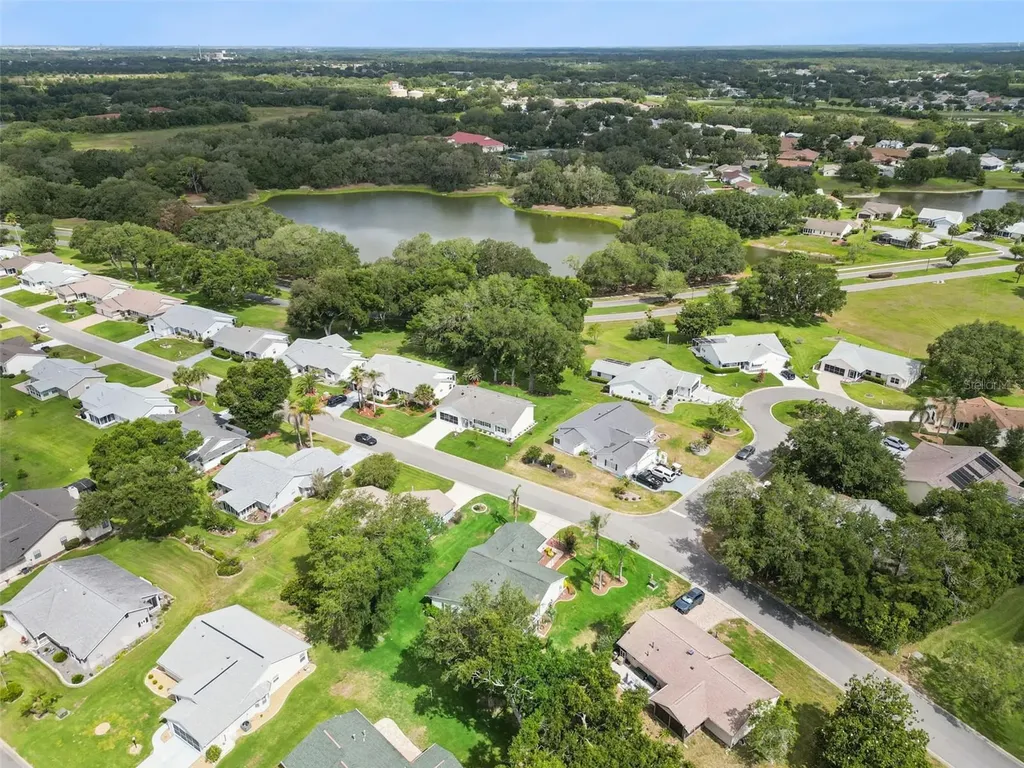 25948 Newcombe Circle Leesburg FL 34748