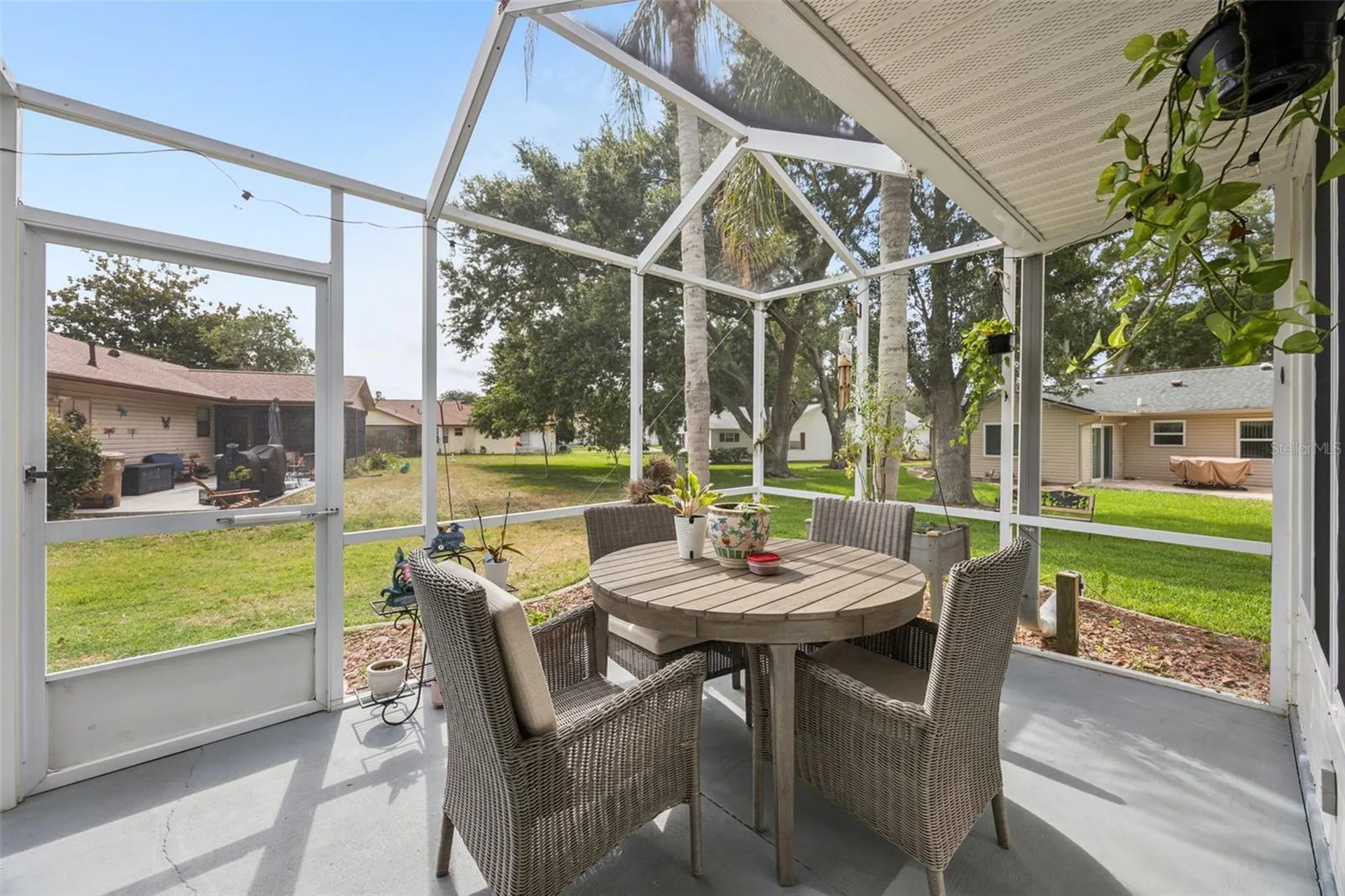 25948 Newcombe Circle Leesburg FL 34748