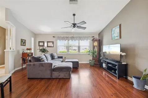 25948 Newcombe Circle Leesburg FL 34748